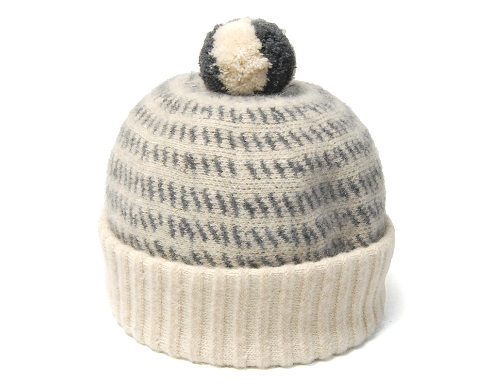 cableami ケーブルアミ ボンボン付きアルパカニットキャップ